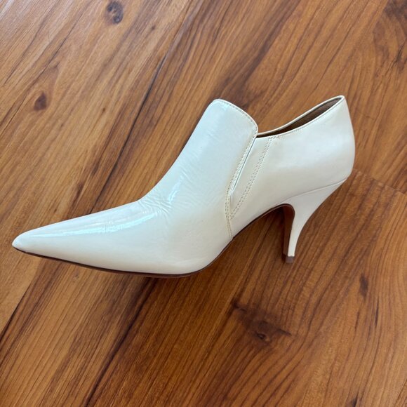 Tory Burch Vintage Leather Pointed Toe Heels - Picture 7 of 16